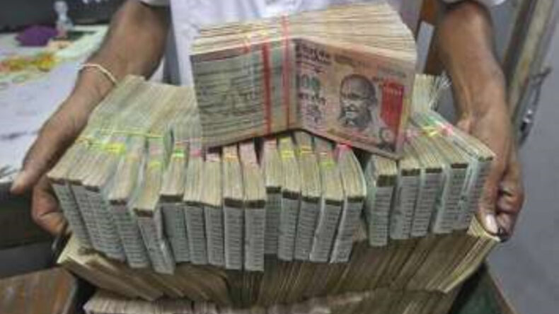 Merkez Bankası G&ouml;revlisi Kılığında 800 Bin Doları &Ccedil;aldılar