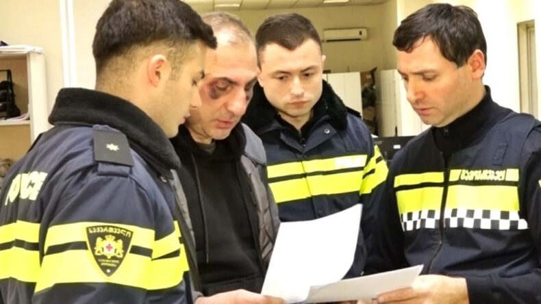 Muhalefet Lideri, Mahkeme Binasını Kundaklama Girişiminde G&ouml;zaltına Alındı