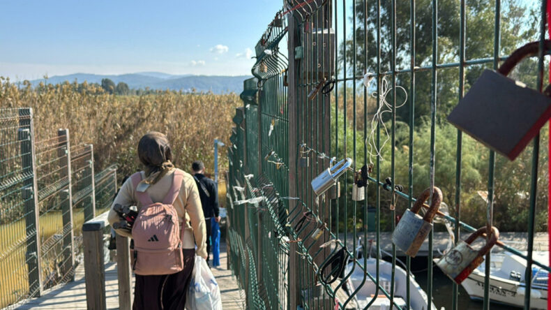 NASA'nın Paylaştığı Kadın Azmağı&rsquo;nda 'Dilek Bağları' G&ouml;rsel Kirlilik Yaratıyor