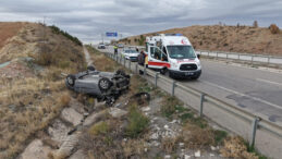 Otomobil Şarampole Devrildi: 7 Yaralı