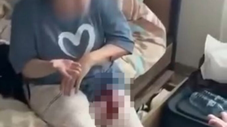 &Ouml;ğrenci yurdunda kanlı tartışma: Oda arkadaşını bı&ccedil;akladı