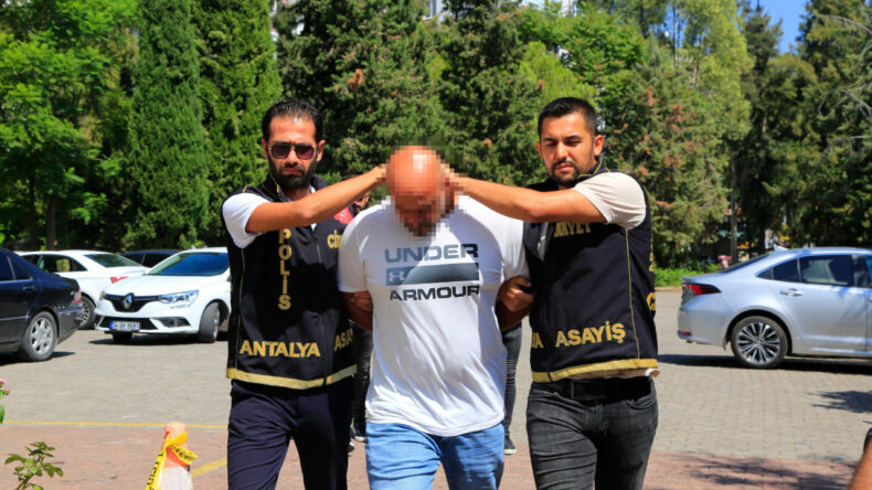 &Ouml;ld&uuml;r&uuml;lmeden &Ouml;nce Ses Kaydı Almış: Tehdit Salonda Dinlendi