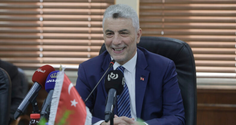 &Ouml;mer Bolat: Zorlu koşullara rağmen ihracattaki artış s&uuml;r&uuml;yor