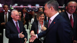 &Ouml;nder Sav'dan Kurultay Yorumu: Hevesleri Kıracak