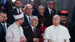 Papa, Sultanahmet'i Gezdi