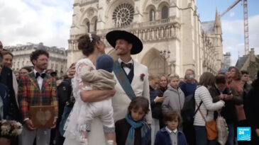 Paris'in Sembolik Yapısında 30 Yıl Sonra İlk D&uuml;ğ&uuml;n