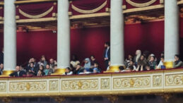 Parlamentodaki Başörtülü Öğrenciler Ülkeyi Karıştırdı