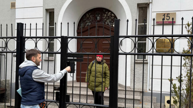 Polonya'nın Rusya'daki Son Konsolosluğu Kapatılıyor