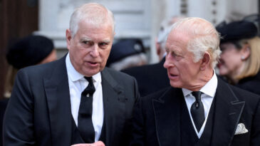 Prens Andrew &Uuml;zerindeki Baskı Artıyor