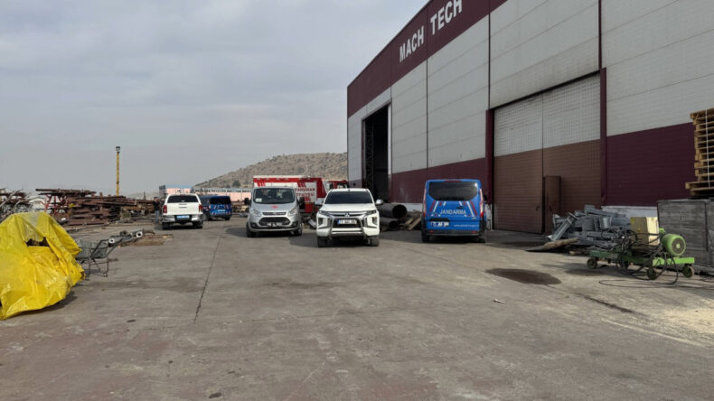 Sacın Altında Kalan İki İşçi Hayatını Kaybetti