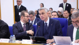 Sağlık Bakanı'ndan Tartışmalı Y&ouml;netmelik &Uuml;zerine A&ccedil;ıklama