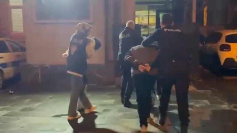 Sahte Altın Bozduran Şahıslar Suç Makinesi Çıktı