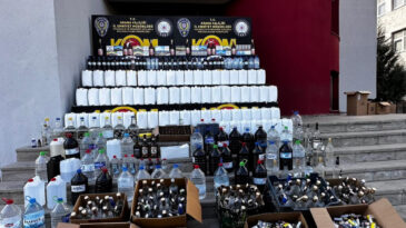 Sahte İ&ccedil;ki Operasyonu: 16 G&ouml;zaltı