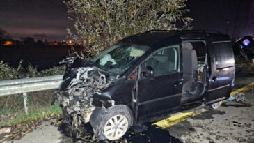 Sakarya'da Kaza: 1 Kişi Hayatını Kaybetti, 2 Kişi Yaralandı