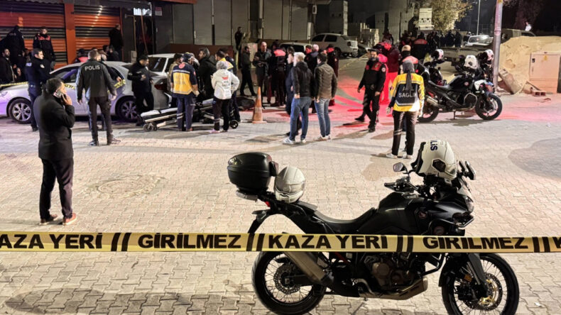 Şanlıurfa'da Akrabalar Arasında Silahlı &Ccedil;atışma: &Ouml;l&uuml; ve Yaralılar Bulunuyor