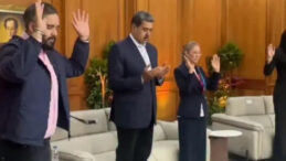 Sarayda Dua T&ouml;reni: Hz. İsa &Uuml;lkenin Efendisi Olarak İlan Edildi