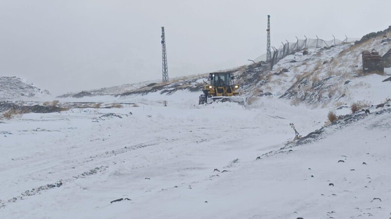 Şırnak'ta Kar Yağışı ve Sağanak Yağmur Etkili Oldu
