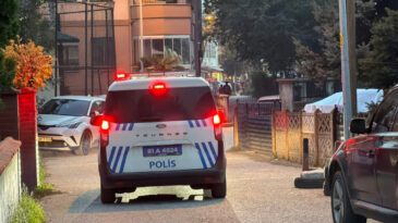Sokakta Unutulan Valiz Paniğe Yol A&ccedil;tı