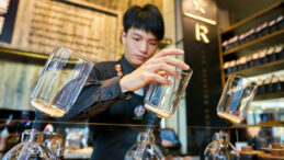 Starbucks'tan Dev Satış