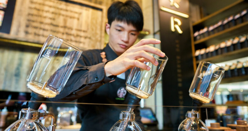 Starbucks'tan Dev Satış