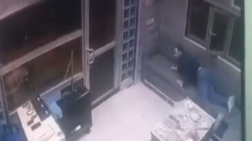 Taksi Şof&ouml;r&uuml;yle Tartışan Yolcu 3 El Ateş Etti