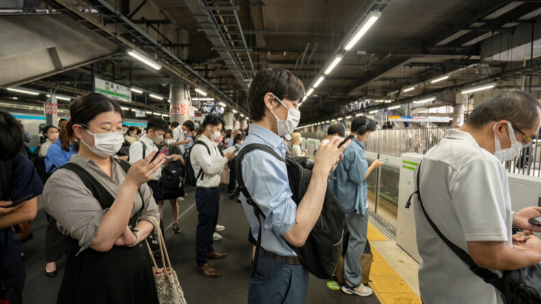 Tansiyon Yükseldi: Japonya İkiye Bölündü