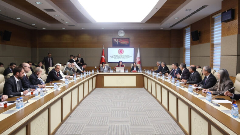 TBMM'de İmralı Ziyareti Tartışması: CHP Komisyonu Terketti