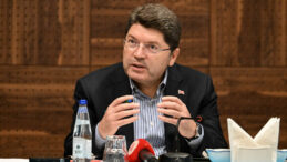 Tetiği Çocuklara Çektirenlerin Cezası Artıyor