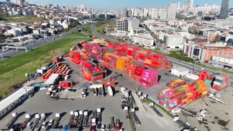 TIR Parkında Gizli Depo: Polis Binlerce Ka&ccedil;ak Cihaz Ele Ge&ccedil;irdi