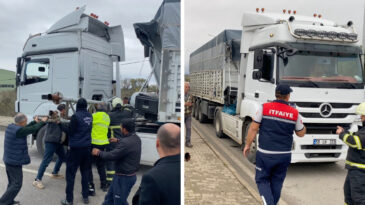 Tır Seyir Halindeyken Dorsesi A&ccedil;ıldı