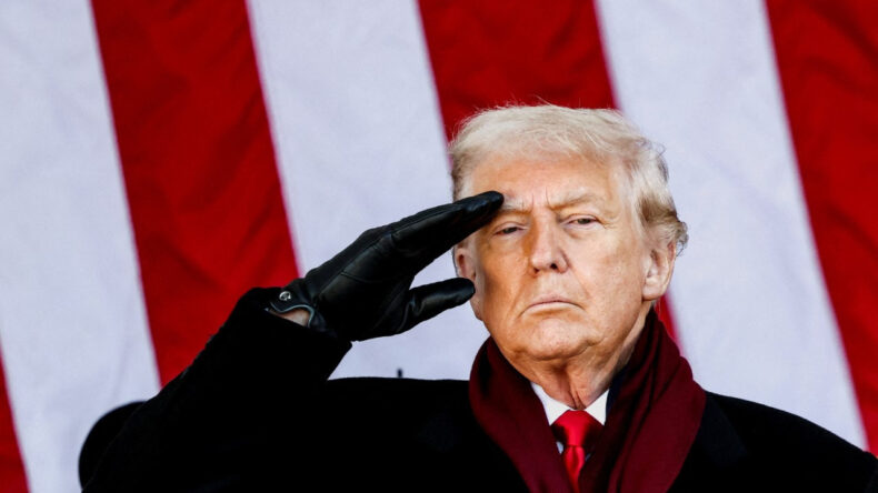 Trump'a 'askeri seçenekler' sunuldu