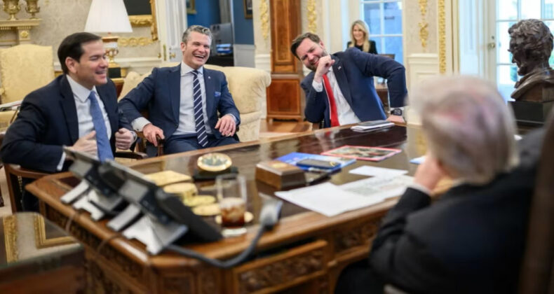 Trump'a Sunulan Hediyeler İsvi&ccedil;re'yi Karıştırdı