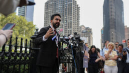 Trump'tan Mamdani Tehdidi: Hayatta Kalma Şansı Sıfır