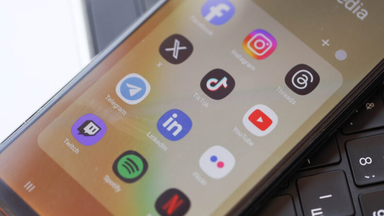 Twitch'e Yeni Yaş Kısıtlaması Getirildi