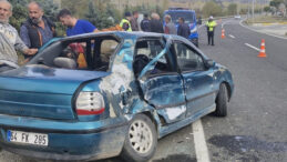 Uşak'ta Otomobil ile Tır Çarpıştı: 1 Yaralı