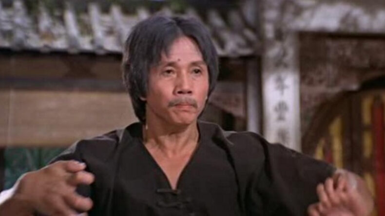 &Uuml;nl&uuml; Oyuncunun K&uuml;lleri &Ccedil;alındı