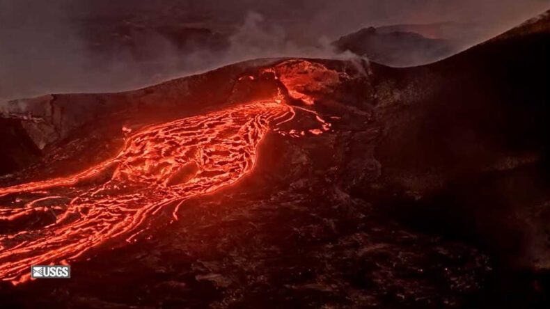 Uzmanlardan Kilauea Yanardağı i&ccedil;in Uyarı: G&uuml;&ccedil;l&uuml; Lav P&uuml;sk&uuml;rtmeleri Bekleniyor