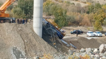 Viyad&uuml;k İnşaatında Iskele &Ccedil;&ouml;kt&uuml;: &Ouml;l&uuml; ve Yaralılar Var