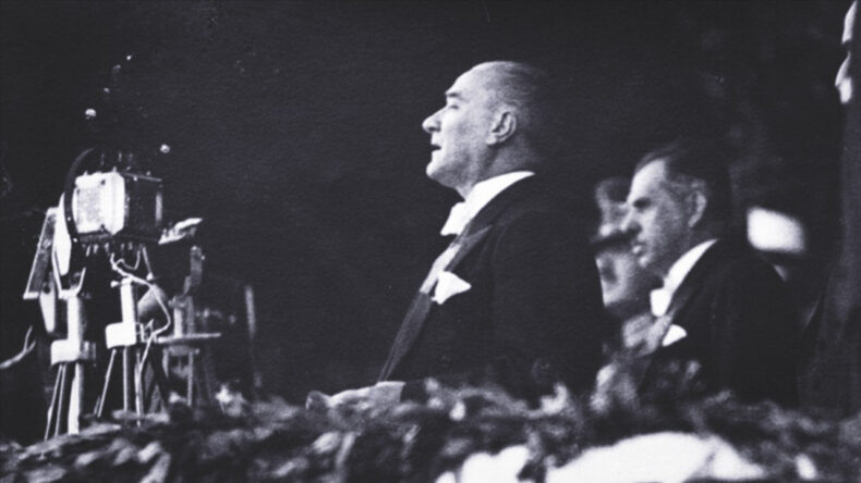 Yabancı Büyükelçilerden 10 Kasım Atatürk'ü Anma Mesajları