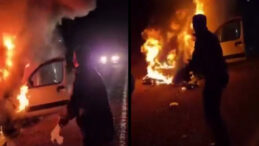 Yanan Ara&ccedil;taki Aileyi B&ouml;yle Kurtardılar