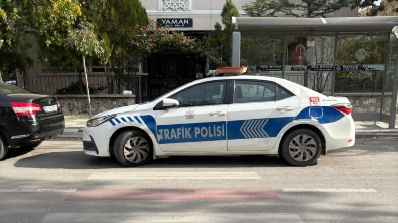 Yaya Yoluna Park Eden Polis Aracına Ceza Verildi