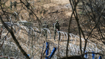 Yunanistan Sınırında 3 Mısırlı, T&uuml;rkiye'nin Desteğiyle Kurtarıldı