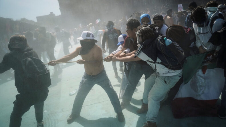 Z Kuşağı Sokaklarda: Arbede Olmuştu