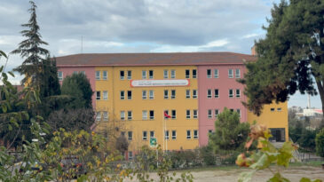 Zehirlenme Vakaları Artıyor! 15 &Ouml;ğrenci Hastaneye Kaldırıldı