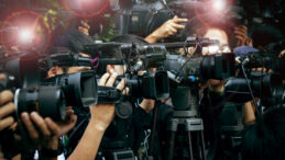 'AKP'li Gazetecilere Ekran Yasağı' Tartışması: Partiden A&ccedil;ıklama Geldi