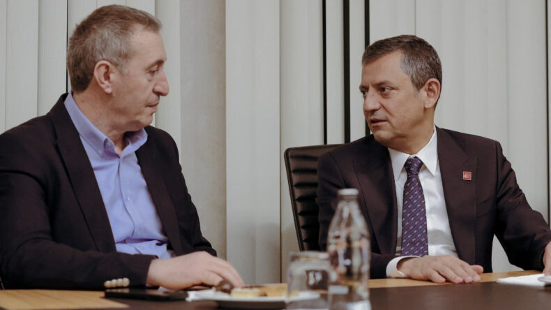 'Cellat Gerilimi' S&uuml;r&uuml;yor: Hepiniz Bor&ccedil;lu &Ccedil;ıkacaksınız