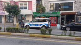 1 Değil, 2 Değil, Tam 12 El Sıkmış