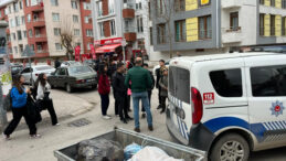 12 Yaşındaki &Ccedil;ocuk Okul &Ccedil;ıkışında Bı&ccedil;aklandı