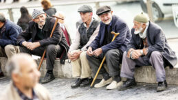 13 Milyon Emekli Zor Durumda