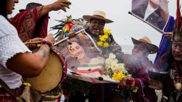 2026 Kehanetleri: Şamanlar Trump'ın Hastalanacağını ve Savaşın Biteceğini &Ouml;ng&ouml;r&uuml;yor!